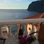 Acantilados De Gigantes, Islas Canarias, Espana