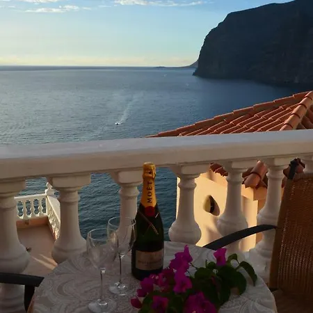 Acantilados De Gigantes, Islas Canarias, Espana